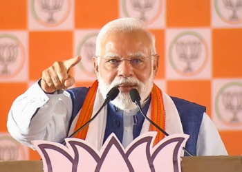 ‘बिहार के लोग चारा घोटाले वालों को भलीभांति पहचानते हैं…’, नवादा की रैली में गरजे PM मोदी