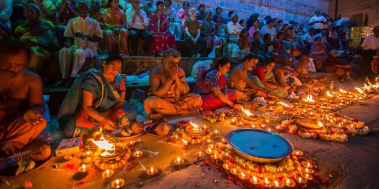 ‘कण-कण में काशी और रस-रस में बनारस’, डमरू की गूंज और लाखों दीपों से देव दीपावली पर जगमगाएगी काशी