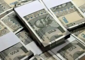 मदरसे में नकली नोटों का ‘जखीरा’… इमाम के कमरे में पहुंची पुलिस तो फटी रही गईं आंखें 