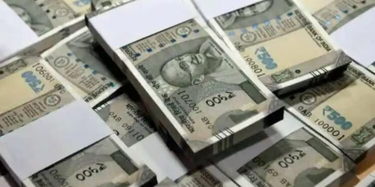 मदरसे में नकली नोटों का ‘जखीरा’… इमाम के कमरे में पहुंची पुलिस तो फटी रही गईं आंखें 