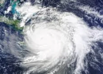 Hurricane Melissa ने जमैका में मचाई प्रलय, हजारों घर तबाह; जनजीवन हुआ अस्त-व्यस्त