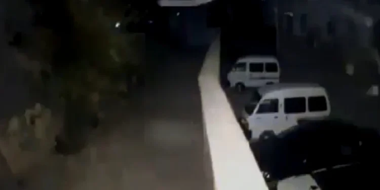 Earthquake in Afghanistan | विनाशकारी भूकंप ने पाकिस्तान के पड़ोस में मचाई तबाही, गांव के गांव बने मलबे का ढेर!