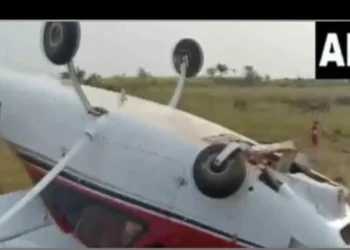 अमेरिका के केंटुकी में हवाई अड्डे पर विमान दुर्घटनाग्रस्त होने से सात लोगों की मौत