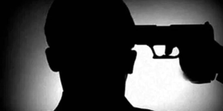 दिल्ली: MP से जंतर-मंतर पहुंचा शख्स, चाय की दुकान के पास खुद को मारी गोली