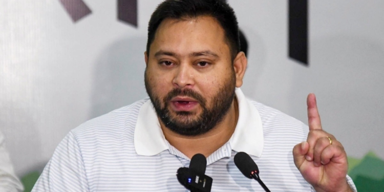 तेजस्वी यादव के आरोपों पर चुनाव आयोग का जवाब, किसी तरह का पक्षपात नहीं, सभी राज्यों से आती हैं फोर्सेज