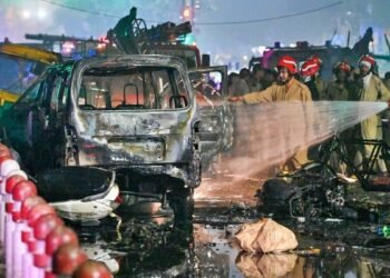 Delhi Bomb Blast: गणतंत्र दिवस पर लाल किले पर हमले का था प्लान, कई बार की रेकी, पूछताछ में जैश से जुड़े डॉक्टरों का खुलासा