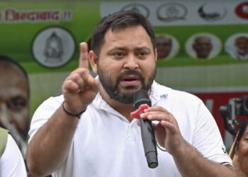 एग्जिट पोल के नतीजों में तेजस्वी यादव के लिए क्या मैसेज है?