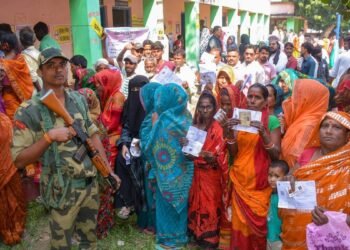 10 फीसदी उछाल… बिहार में मतदान के टूटे सारे रिकॉर्ड, ऐतिहासिक वोटिंग पैटर्न का मैसेज क्या है?