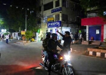 MP: भोपाल में डिप्टी CM के पीए से लूट, मोबाइल छीनकर फरार हुए 2 बाइक सवार