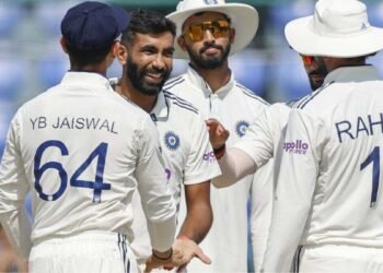 कोलकाता में टेस्ट का आगाज: टॉस जीतकर पहले बल्लेबाजी करेगा दक्षिण अफ्रीका –