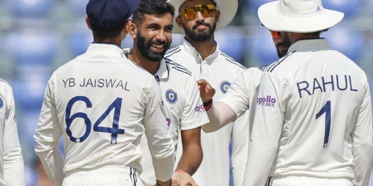 कोलकाता में टेस्ट का आगाज: टॉस जीतकर पहले बल्लेबाजी करेगा दक्षिण अफ्रीका –