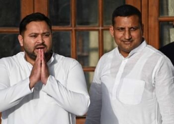 बिहार में RJD की करारी हार… अब झारखंड में खतरे में मंत्री की कुर्सी?