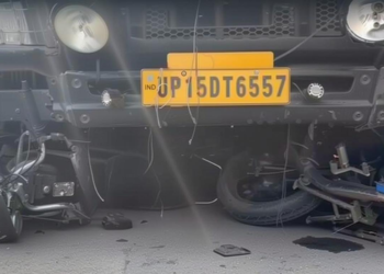 मोतिहारी में बेकाबू ट्रक ने 8 बाइक को टक्कर मारी, 5 की दर्दनाक मौत, हाइवे पर खड़े लोगों का इंतजार भारी पड़ा