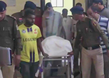 छत्तीसगढ़ में नक्सलियों का जंगल में पुलिस पर हमला, एक जवान शहीद और छह घायल, गंभीर मुठभेड़