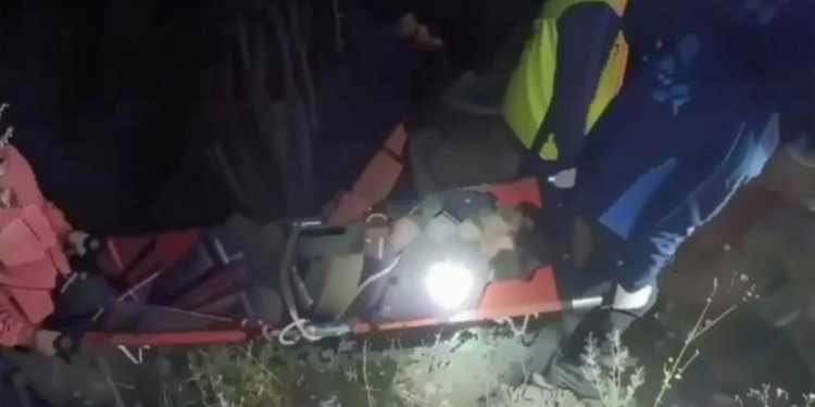 जोशीमठ में खाई में गिरी बारातियों की कार, 2 की मौत, 3 लापता, हादसे में पांच लोग घायल