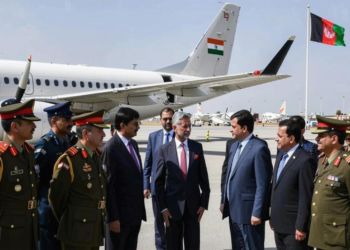 अफगानिस्तान की मुश्किलें बढ़ीं, भारत ने अचानक भेजा अपना विमान राहत के लिए