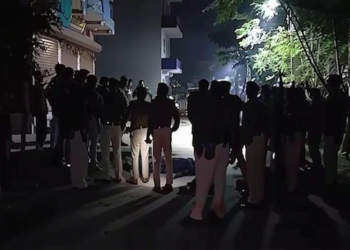 पटना में ट्रिपल मर्डर: बदमाशों को ग्रामीणों ने दौड़ाकर पकड़ा, फिर बेरहमी से मार डाला