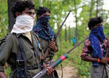 नक्सलियों की धमकी: MP-CG और महाराष्ट्र के मुख्यमंत्रियों को जंगल से हथियार डालने का संदेश