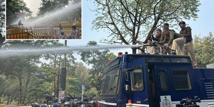 भोपाल में यूथ कांग्रेस का ‘वोट चोरी’ के खिलाफ बड़ा प्रदर्शन, पुलिस ने चलाया वाटर कैनन