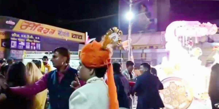 हरियाणा में तेज रफ्तार कार ने नाचते-गाते बारातियों को टक्कर मारी, दूल्हा बाल-बाल बचा, कई घायल