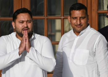 बिहार चुनाव में तेजस्वी यादव ढूंढ रहे हैं ‘जयचंद’, जानिए क्या संजय यादव सुरक्षित हैं?