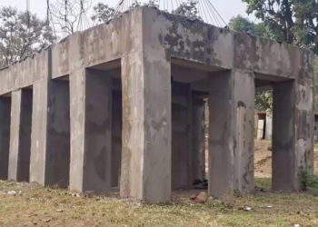 MP में सिर्फ 15 पिलरों से बना अद्भुत सामुदायिक भवन, कीमत मात्र ₹16 लाख में तैयार!