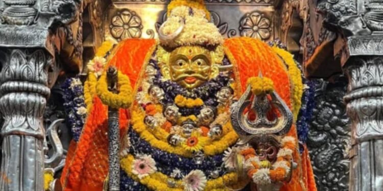Kalashtami Vrat 2025: इस दिन है साल की अंतिम कालाष्टमी, जानें किस मुहूर्त में करें पूजा