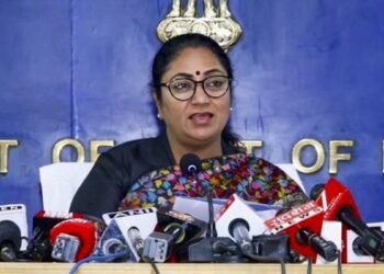 दिल्ली में अब होंगे 13 जिले, CM रेखा गुप्ता बोलीं- 10 महीने में पुरानी समस्या का समाधान