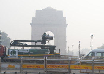 पॉल्यूशन का सॉल्यूशन हुआ नहीं और कोहरा आ गया… कैसी मुश्किलें आएंगी इस सर्दी में दिल्ली-NCR वालों के सामने