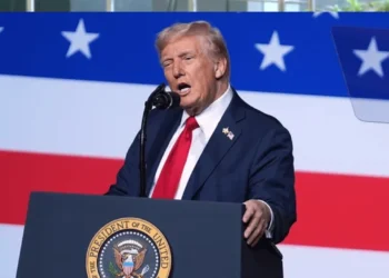 Trump Action On H1B Visa | कानूनी पेंच में फंसे ट्रंप! 20 राज्यों ने ठोका मुकदमा