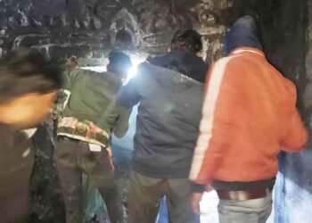 सागर में आगजनी से दहला गांव, दो भाइयों की मौत, युवती के बयान से लव जिहाद का आरोप