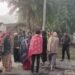 पत्नी की मौत से परेशान पति ने पांच बच्चों के साथ लगाई फांसी, ‘भगवान’ ने बचा ली 2 की जान
