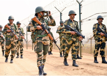 तीन साल में CAPFs में 438 आत्महत्याएं और 7 फ्रैट्रिसाइड, 2014 से अब तक 23 हजार से ज्यादा जवानों ने दिया इस्तीफा