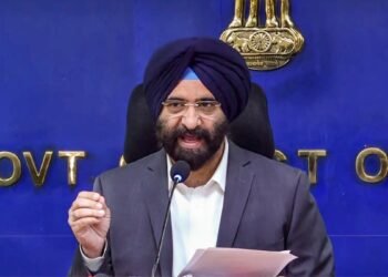 PUC के बिना पेट्रोल नहीं, नियम तोड़ने वाले वाहन सील… प्रदूषण पर माफी मांगते हुए दिल्ली के मंत्री ने कौन-कौन से ऐलान किए