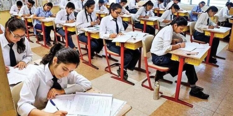 ओडिशा के आवासीय स्कूल में बड़ा हादसा, कंक्रीट पट्ट गिरने से कक्षा तीन के छात्र की मौत