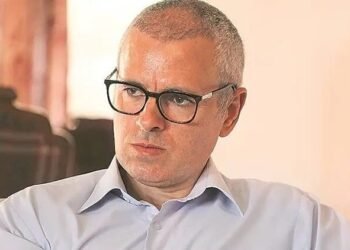 ‘सामने आ रहा असली चेहरा’, हिजाब विवाद पर उमर अब्दुल्ला ने नीतीश कुमार को घेरा, महबूबा मुफ्ती पर भी किया तंज