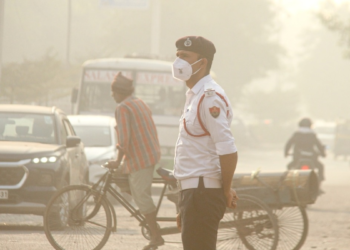 दिल्ली में आज से ‘No PUC, No Fuel’ नियम लागू, वाहनों की जांच के लिए 580 पुलिसकर्मियों की तैनाती