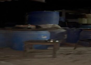 सैकड़ों नीले ड्रम, घुला हुआ पेस्ट और मशीनें… गाजियाबाद के बाद समालखा में पकड़ी नकली दवाओं की फैक्ट्री