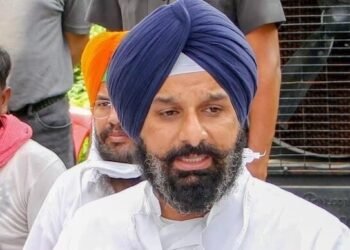 भ्रष्टाचार मामले में बिक्रम मजीठिया की याचिका पर हुई सुनवाई, SC ने जारी किया नोटिस