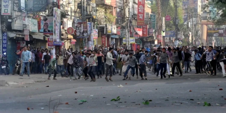 बांग्लादेश में पीट-पीटकर मार दिए गए हिंदू युवक के पिता ने तोड़ी चुप्पी