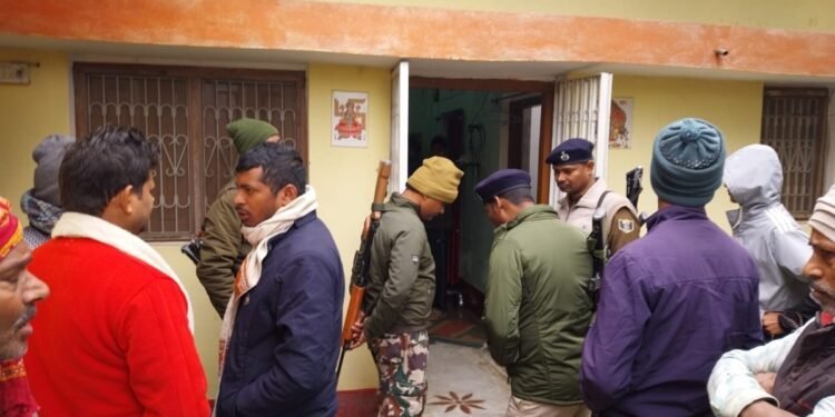 बिहार: छुट्टी पर आए झारखंड पुलिस के हवलदार की गला रेतकर हत्या, गांव में दहशत