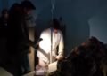 बिहार: मॉडल अस्पताल में घंटों कटी रही बिजली, डॉक्टरों ने मोबाइल का टॉर्च जलाकर किया इलाज- VIDEO