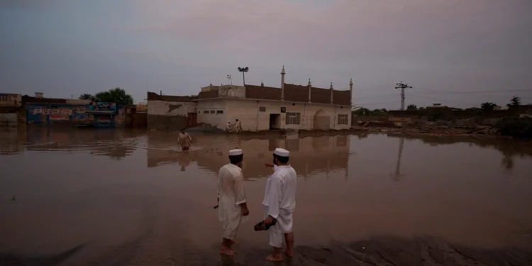 Pakistan के पंजाब बाढ़ प्रभावित परिवारों के राहत में देरी, मानवाधिकार आयोग ने जताई चिंता