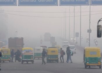 दिल्ली-NCR में प्रदूषण के स्तर में सुधार… GRAP-4 हटा, इन पाबंदियों से मिलेगी राहत