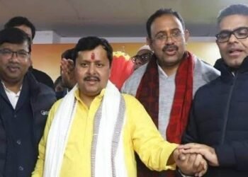 उपेंद्र कुशवाहा की पार्टी में टूट का खतरा, डिनर पार्टी में नहीं पहुंचे तीन विधायक