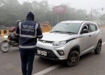 आजतक के ‘ऑपरेशन लक्ष्मण रेखा’ से जागी सरकार, दिल्ली में फर्जी PUC सेंटर्स पर होगी FIR