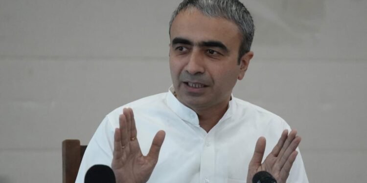 ‘पेपर लीक और भर्ती घोटालों की मंडी बना हरियाणा’,’ AAP नेता अनुराग ढांडा का नायब सैनी सरकार पर आरोप