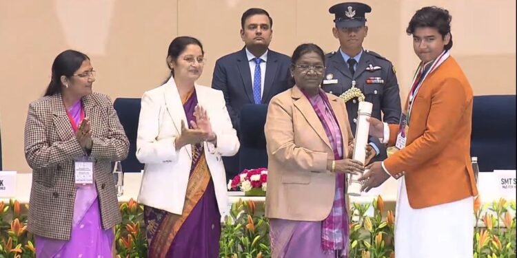 14 साल के वैभव सूर्यवंशी को राष्ट्रपति से मिला प्रधानमंत्री राष्ट्रीय बाल पुरस्कार –