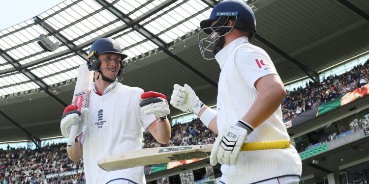 मेलबर्न में इंग्लैंड की ऐतिहासिक जीत, 15 साल के सूखे का अंत –