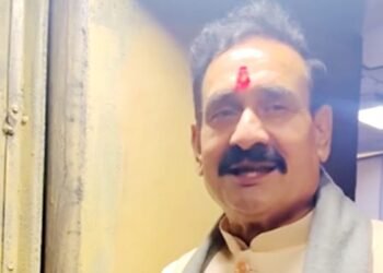 ‘… वो हमारी टोपियां उछालने में लगे हुए हैं’, नरोत्तम मिश्रा का विरोधियों पर शायराना हमला, MP का सियासी पारा चढ़ा